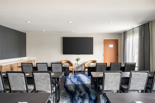 The Sandhill Room - Classroom Set