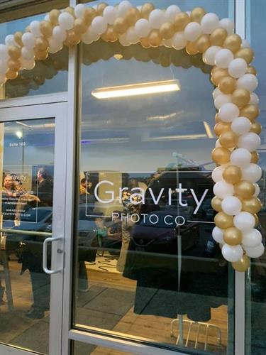 Gallery Image EA_-_Gravity_Photo_Co_-_balloons.jpg Gallery Image EA_-_Gravity_Photo_Co_-_balloons.jpg