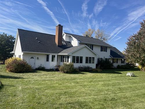 After a hail storm passed over Middleton, WI, the Badgerland Exteriors team helped this homeowner navigate an insurance claim resulting in a full roof replacement.