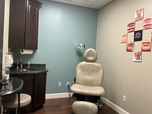 Gallery Image dr_farr_room.jpeg