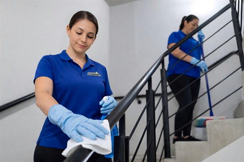 Gallery Image Apartment_House_keeping_Service_Seattle_WA_Crest_Cleaning_Team-2.jpeg