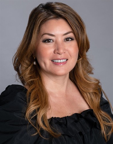 Gallery Image Yuki_Headshot.jpg