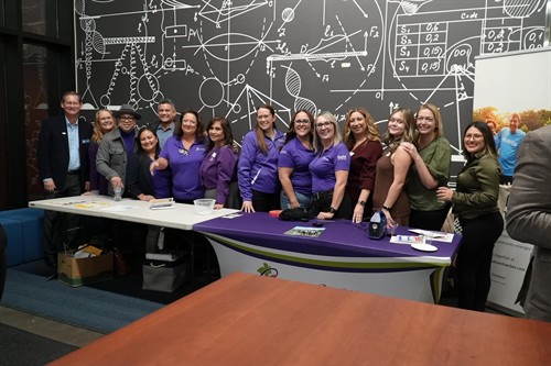 Gallery Image FB_Link_11_FF_Science_Bldg.jpg