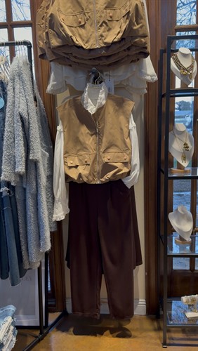 Gallery Image IMG_3100(2).jpg