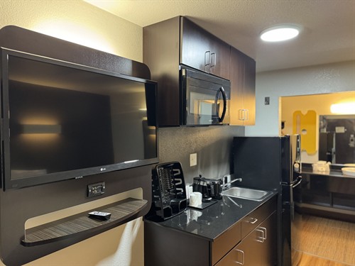 Gallery Image IMG_3724.jpg