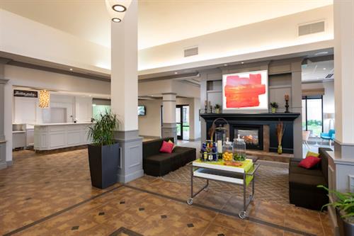 Gallery Image Lobby_2.jpg