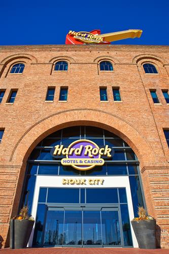 Gallery Image Hotel_Entrance.jpg