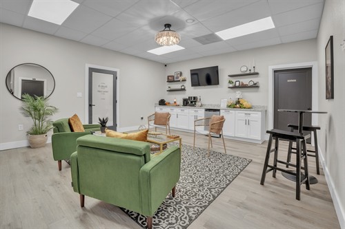 Business Suite Waiting Room