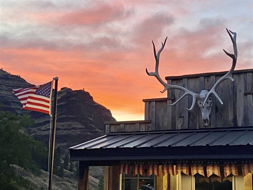 Gallery Image IMG_6480.jpeg