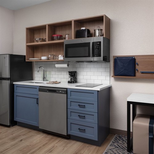 Candlewood Suites has kitchens in every suite