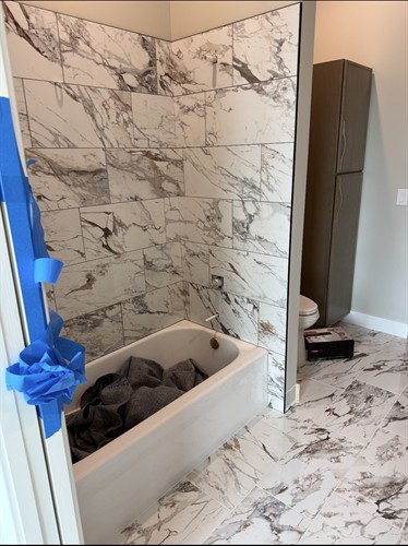 Gallery Image Shockley_bathroom_1.jpg