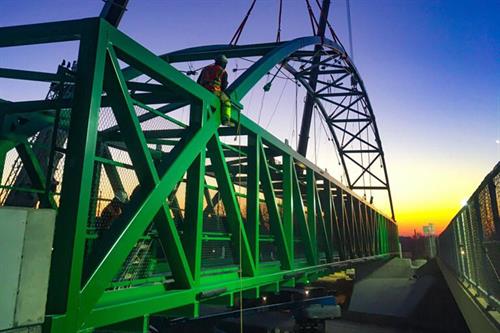 Gallery Image I-44_pedestrian_bridge.jpg