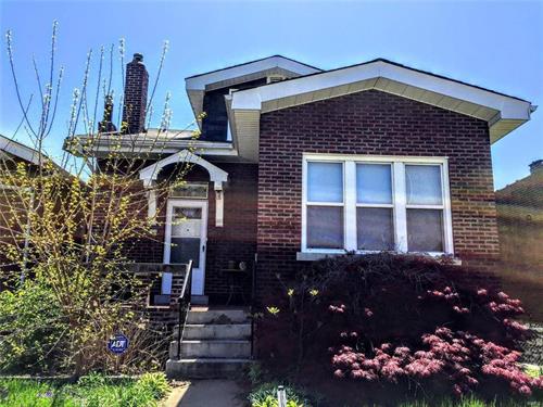 Gallery Image 49210801_2129210293805472_1894114056806072320_n.jpg