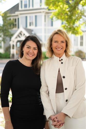 Gallery Image Cleo_and_Aileen_2023.jpg