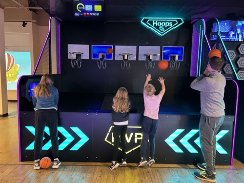 Gallery Image Lets_Move_Family_Entertainment_Center_Kittery_ME_Portsmouth_NH_(3).JPG