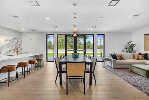 Gallery Image DSC06870.jpg