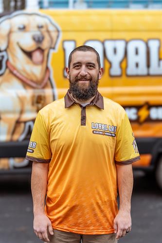 Loyal Lab Electric & Generators Owner - Eric Hope