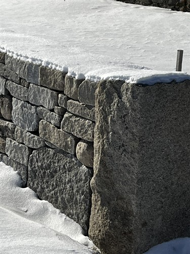 Black Mountain granite, reclaimed granite, NE fieldstone, granite lintel stone