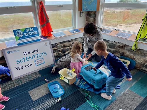 Seacoast Science Center offers a variety of early learner programs, like our Big Fish Little Fish, held on Thursdays from September to April each year
