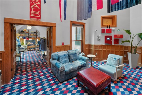Common space and lounge