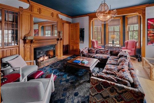 Common space and lounge