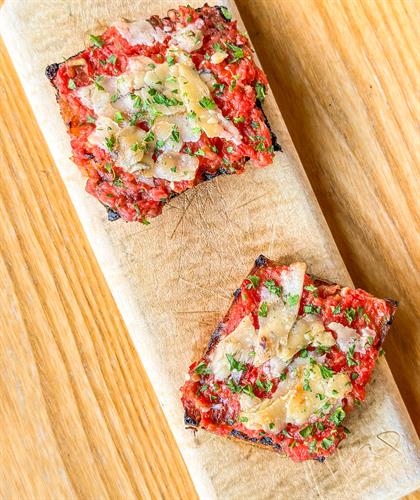 Gallery Image moxy_bread_at_moxy_restaurant.jpg
