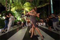 Open Air Tango on Lincoln Road