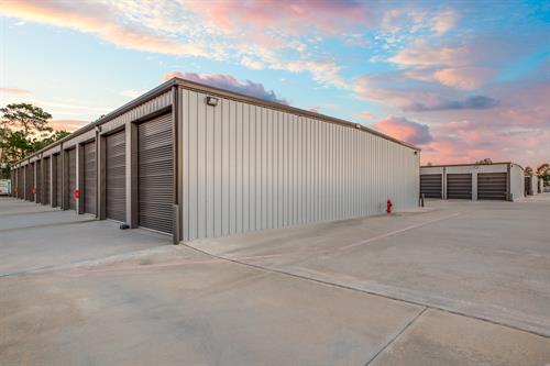 multiple drive-up unit buildings