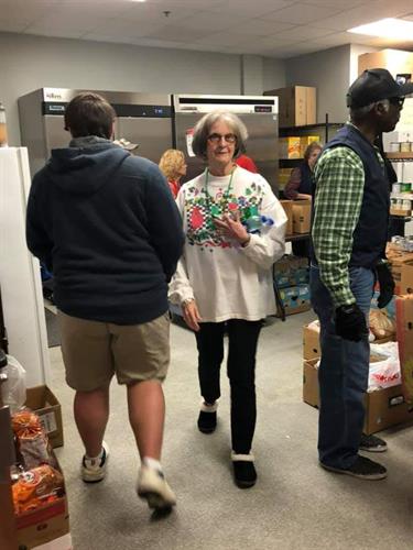 CMCM Food Distribution Volunteers