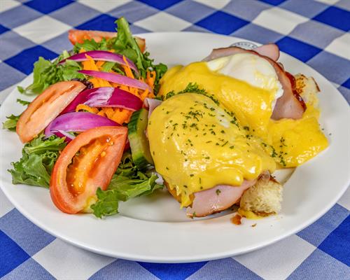 Ham eggs benedict