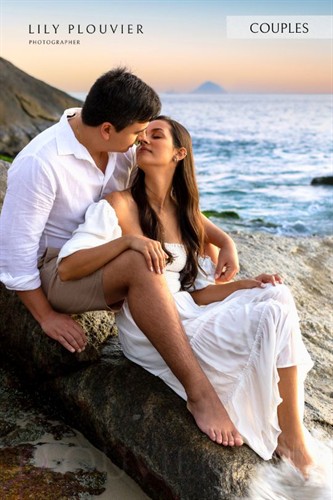 Engagement portrait on the coast — couples photography by Plouvier Art