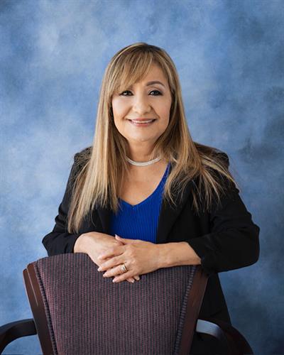 Reina Brunig Broker/Lead Financial Advisor