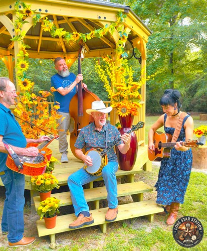 Gallery Image lonestarstationplayingatgazebo_(1).jpg