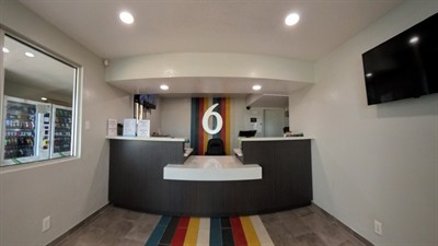 Motel 6 - Conroe