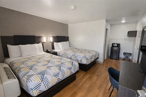 Deluxe Two beds