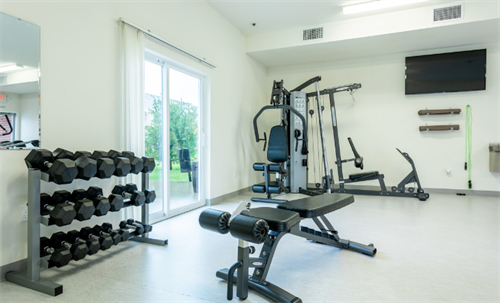 Gallery Image Fitness_Center_2.PNG