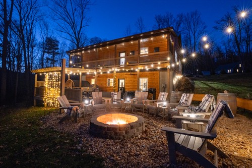 Gallery Image 0_Cabin.jpg