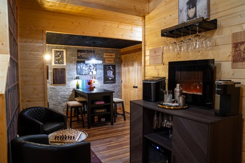 Gallery Image 107_speakeasy.jpg