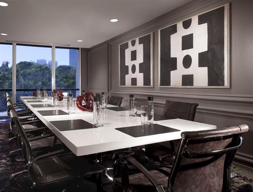 Ask about our high-tech audiovisual equipment and services to present to colleagues with ease. Ask about our high-tech audiovisual equipment and services to present to colleagues with ease.
