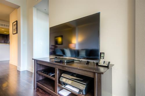 Wilshire Corridor - Living Room Wilshire Corridor - Living Room