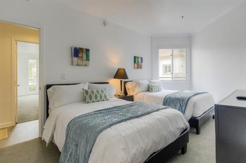 Beverly Hills 2 Bedroom - Guest Bedroom Beverly Hills 2 Bedroom - Guest Bedroom