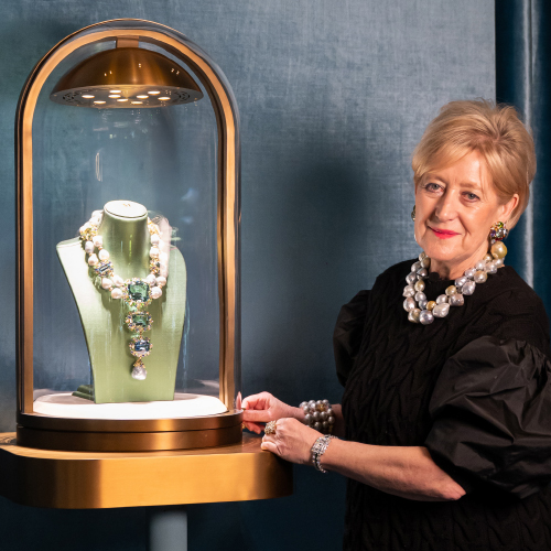 Margot McKinney at TEFAF Maastricht 2025 with Marina Collier featuring an extraordinary Seafoam Aquamarine, a Green Beryl and an Aquamarine