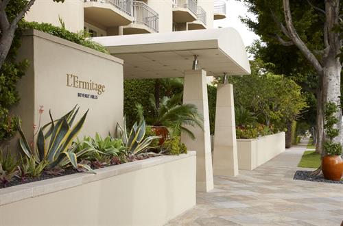 L'Ermitage Beverly Hills Entrance