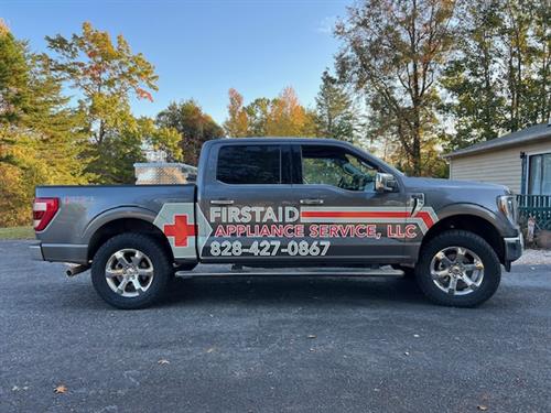 Gallery Image IMG_1985.jpg