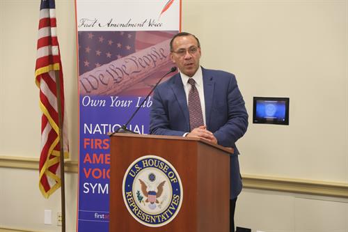 Dr. Paul Murray, member of the Board of Directors, speaking at the 2019 FAV National Symposium