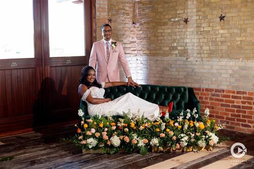 Gallery Image Bride_and_Groom_Couch.jpg