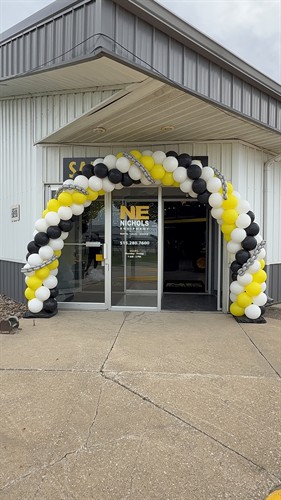 Spiral Balloon Arch