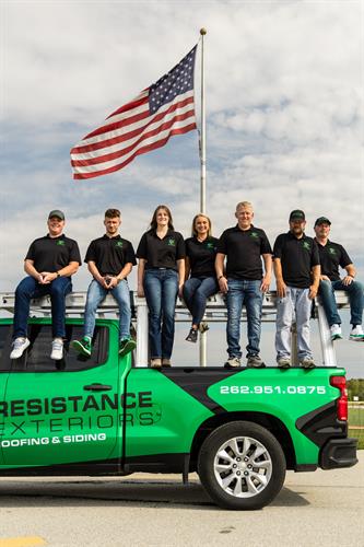 Gallery Image ResistanceExteriors_TeamShoot_2023-31.jpg