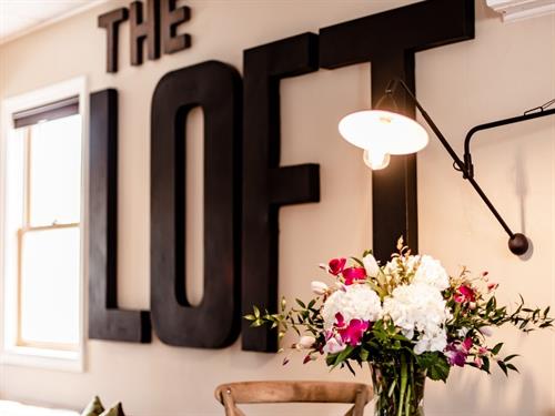 the Loft - Downtown Granville Lodging