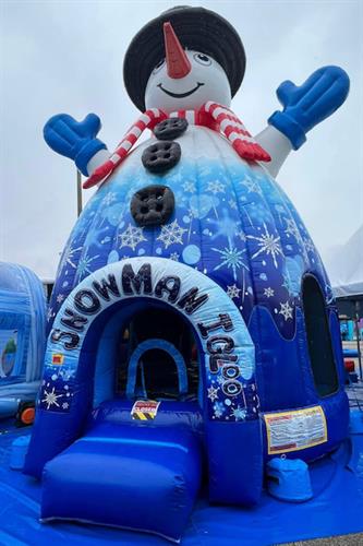 Show It Off even has Christmas themed Bounce House Rentals!